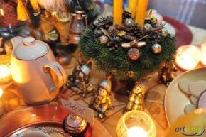 Karácsonyi asztali dekoráció