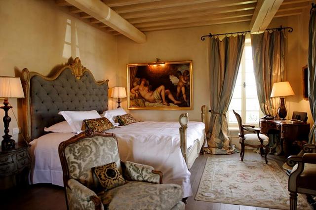 Barokk hálószoba fejtámlás ágy