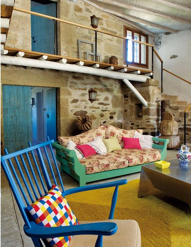 Zöld fakeretes kanapé spanyol textil
