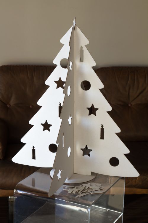 Asztali fehér karácsonyfa ötlet