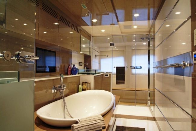 Bilgin jacht szuper luxus fürdőszobája