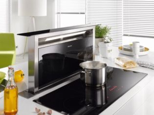 Szép is praktikus is - Miele pultba süllyesztett páraelszívó