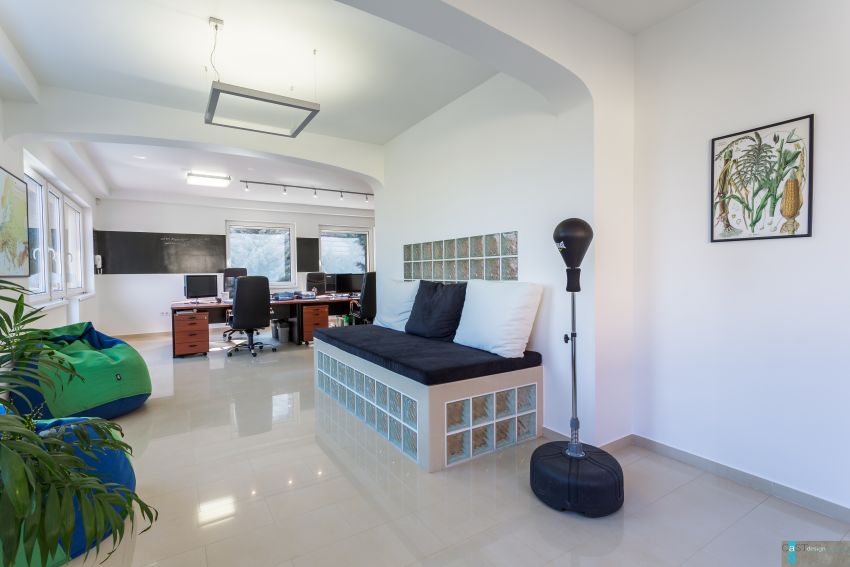 Családi házba tervezett irodát a Castdesign lounge
