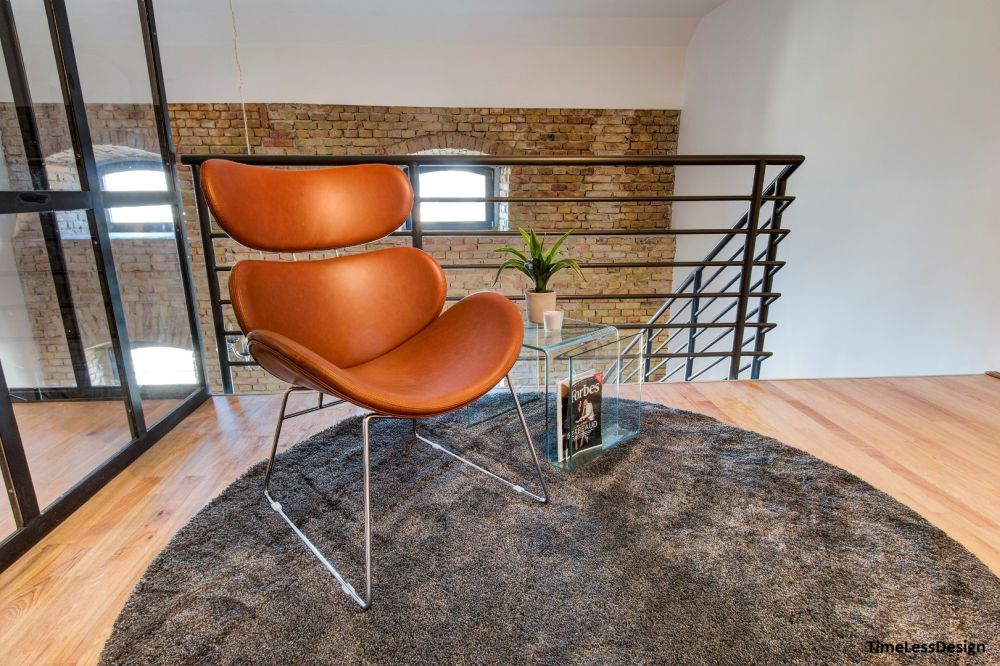Design fotel loft lakás galériáján