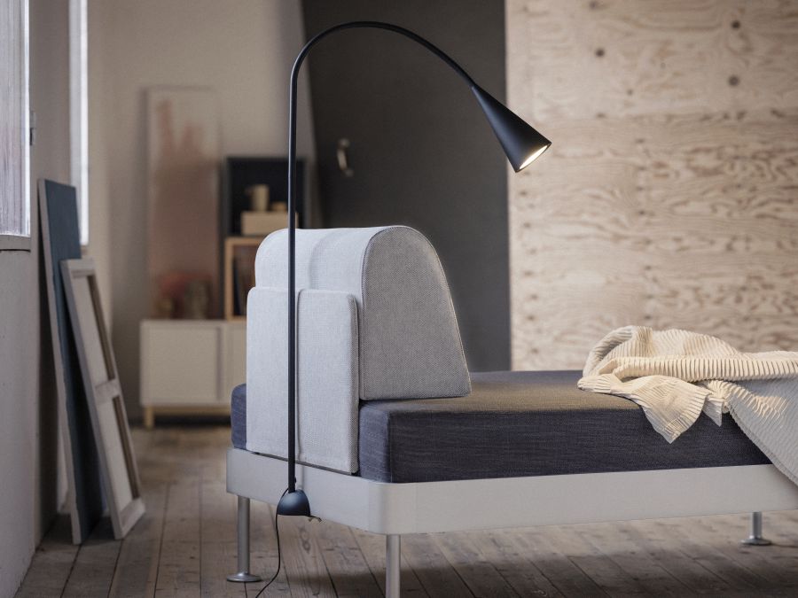 Ikea Delaktig kanapé integrált lámpával