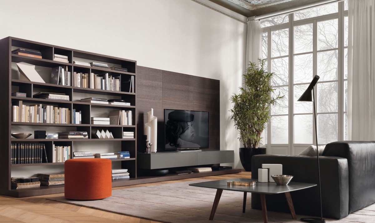 Olasz nappali bútor a tévének kialakított elemmel
