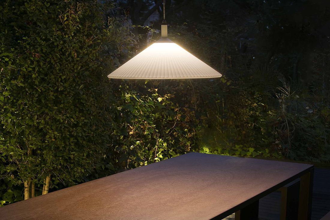 FARO - HUE: Már rég szeretnél egy jó kis belógatós lámpát a teraszon?