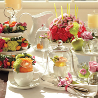 Romantikus virágcsokrok asztalra