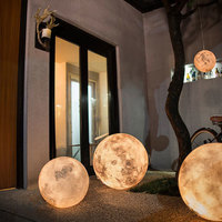 Luna lámpa az Acorn Stúdiótól