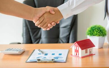 Szívesen értékesítenél családi házakat és lakásokat? Irány az ingatlanos szakma!