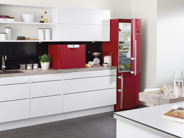 Electrolux Inspiration piros hűtőszekrény