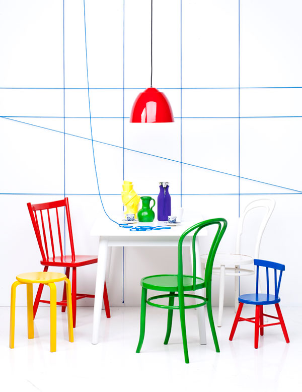 Benetton színek Thonet és Ikea székeke