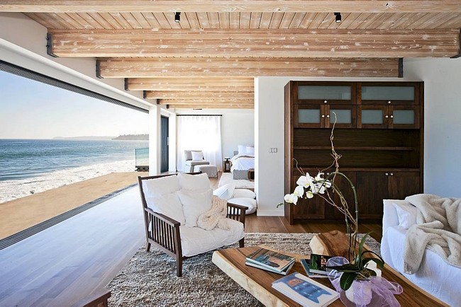 Matthew Perry Malibui ház nyitott nappali