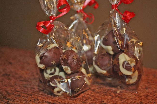 Csoki praliné diós ízben ajándékcsomagban