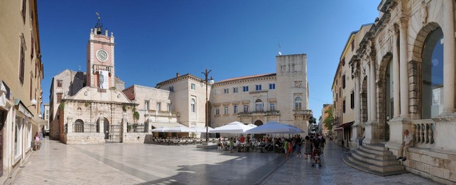 Zadar utcakép