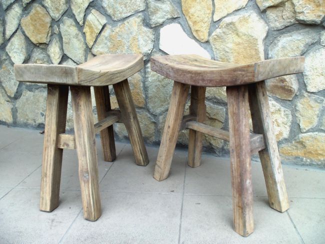 Felújított fa székek