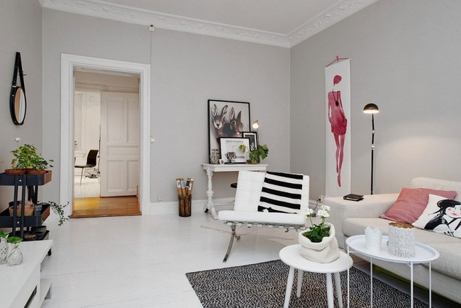 Skandináv lakás fehér padlóval
