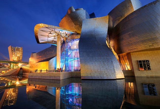 A bilbaoi Guggenheim múzeum, Gehry egyik legismertebb épülete