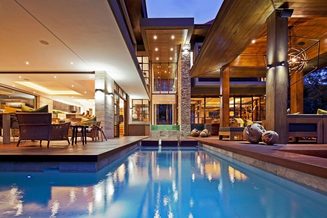 Modern contemporary stílusú ház medencével