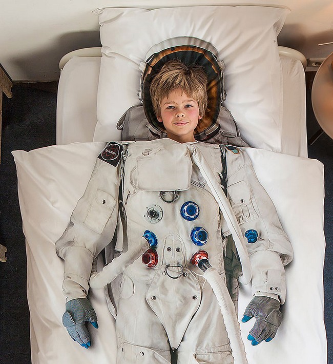 Űrhajós mintás gyerek ágyneműhuzat