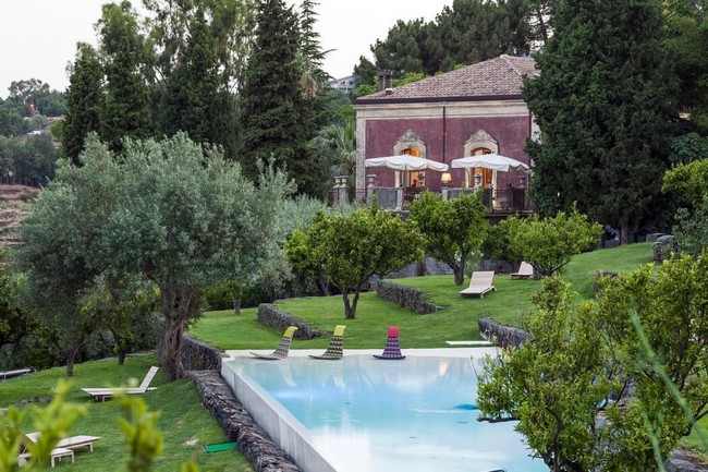 Monaci Delle Terre Nere hotel kertje medencével