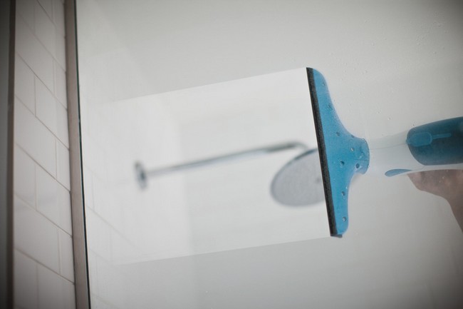 Russell Hobbs Clean&Clear Pro ablaktisztító zuhanyfülke üvegéhez