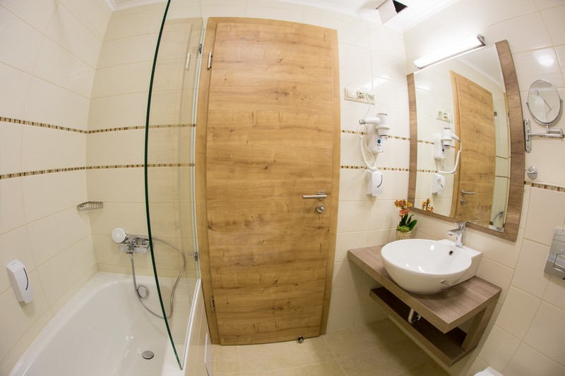 Standard fürdőszoba Nádas Tó Park Hotel 