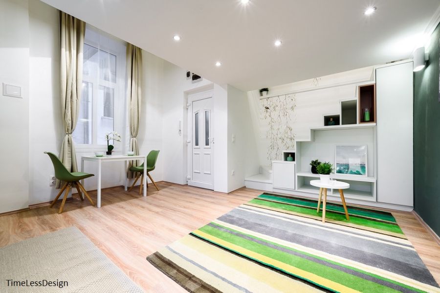 Kis lakás nappalija tölgyfa padló