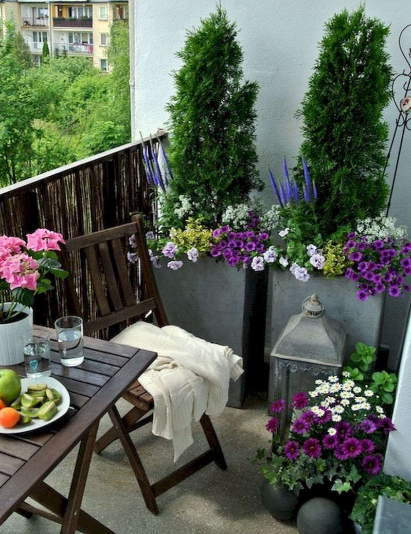 Növények elhelyezése erkélyre