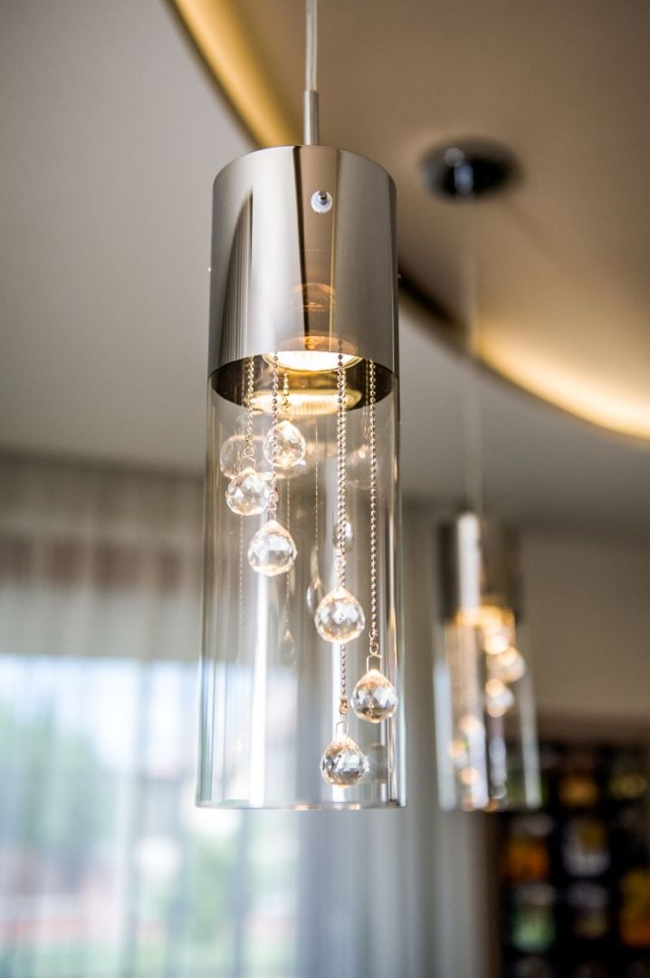 Modern lámpa az étkezőben HoMe Design 