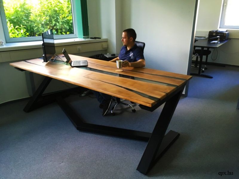 EPX Design - Egyedi műgyanta-fa asztalok íróasztal