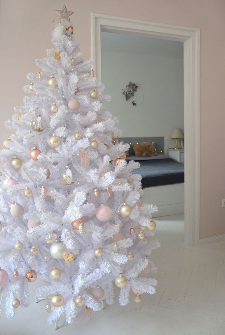 Fehér design karácsonyfa