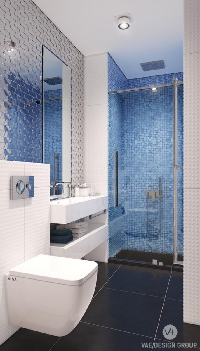 Kék mozaik a fürdőszobában