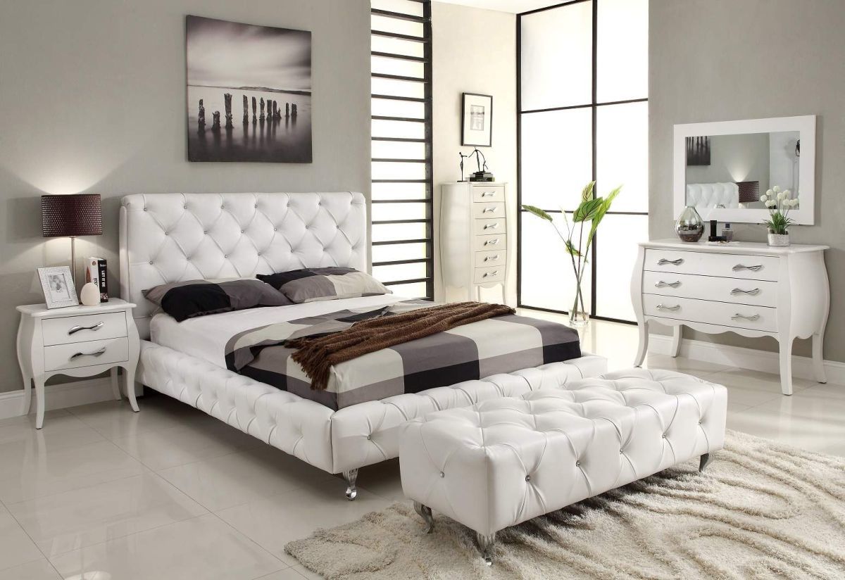 Modern-klasszikus fehér hálószoba