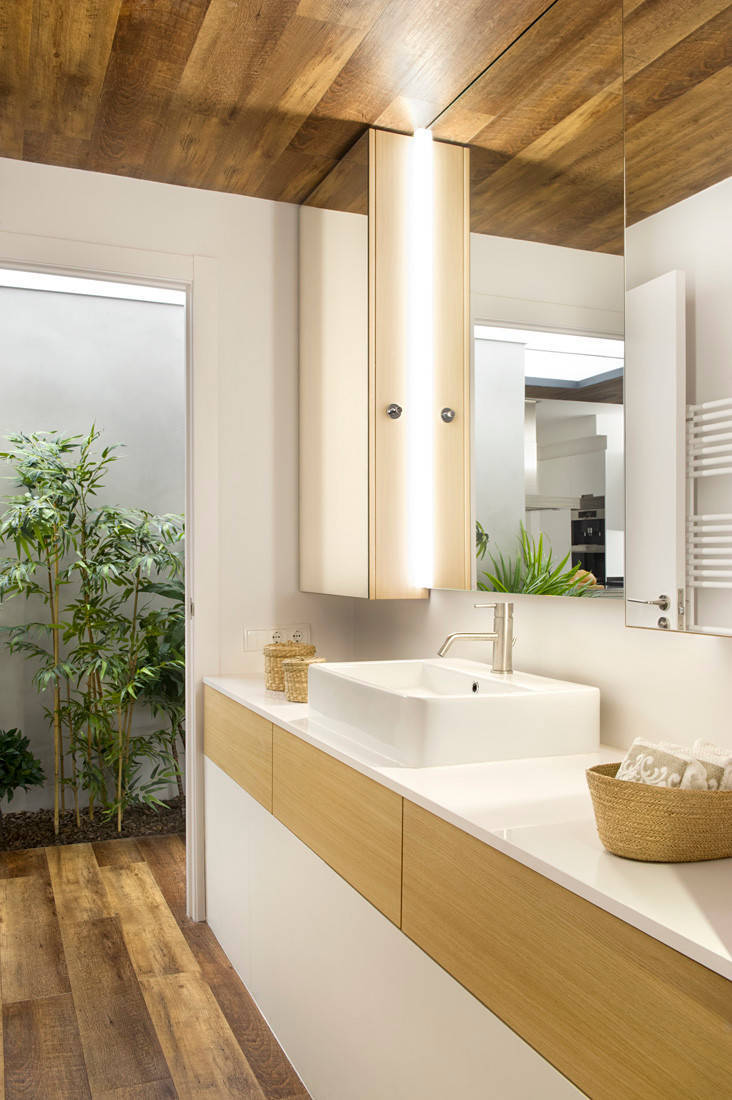 Spanyolországi modern otthon hálószoba és fürdőszoba