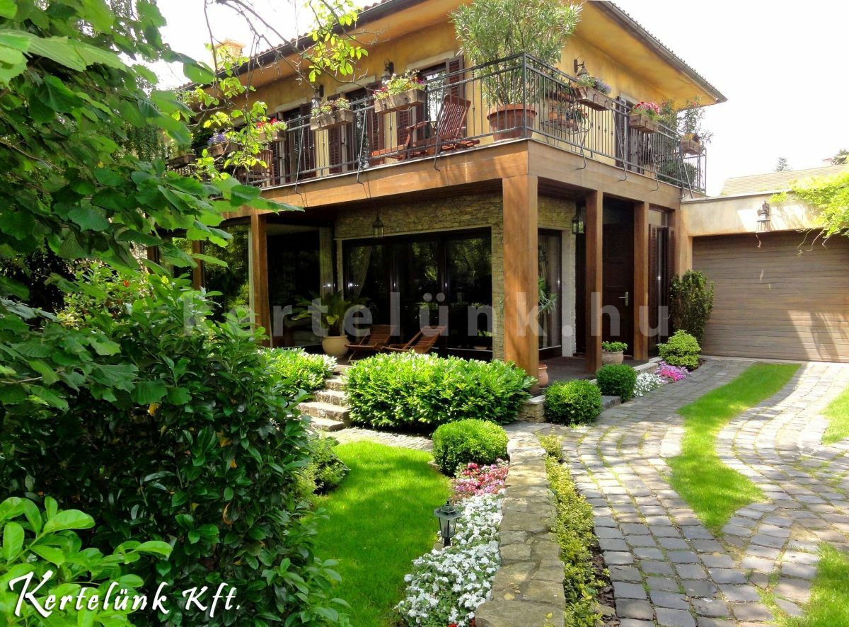 Modern kertépítés