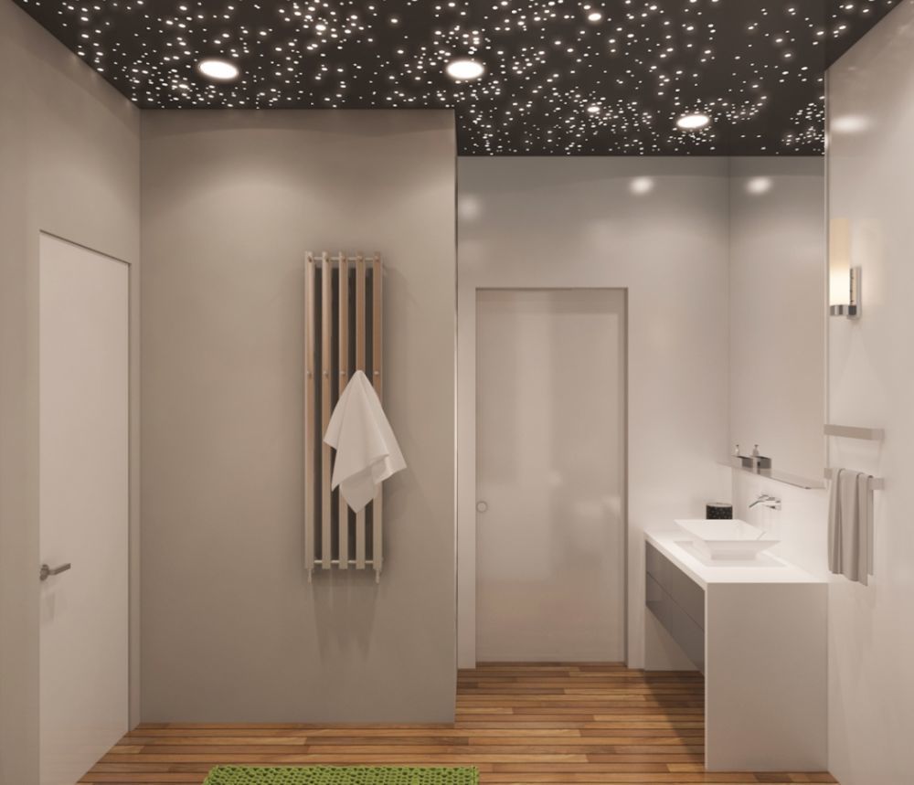 Modern fürdőszoba csillag mintás mennyezttel 