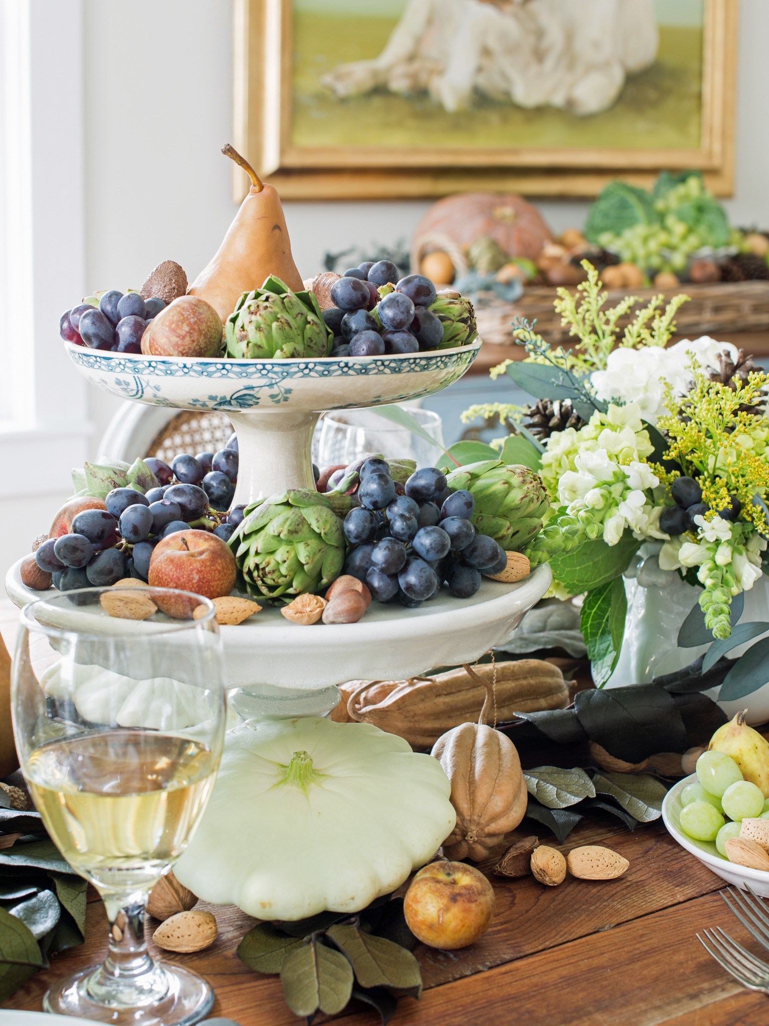 Őszi asztaldekoráció gyümölccsel és zöldséggel
