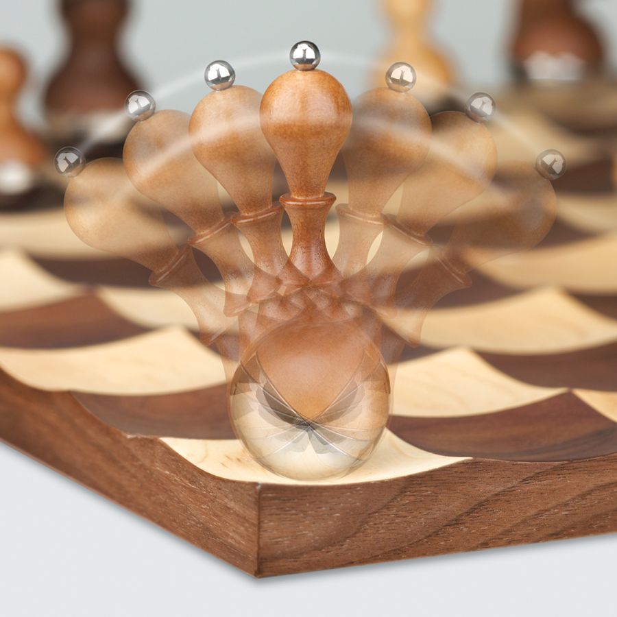 Tőkesúlyos bábok - Umbra Wobble Chess