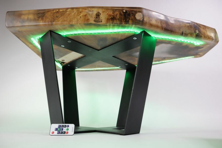 Epoxy asztal led világítással