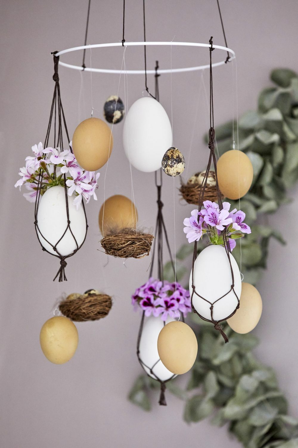 Lakásdízs tojással húsvétra