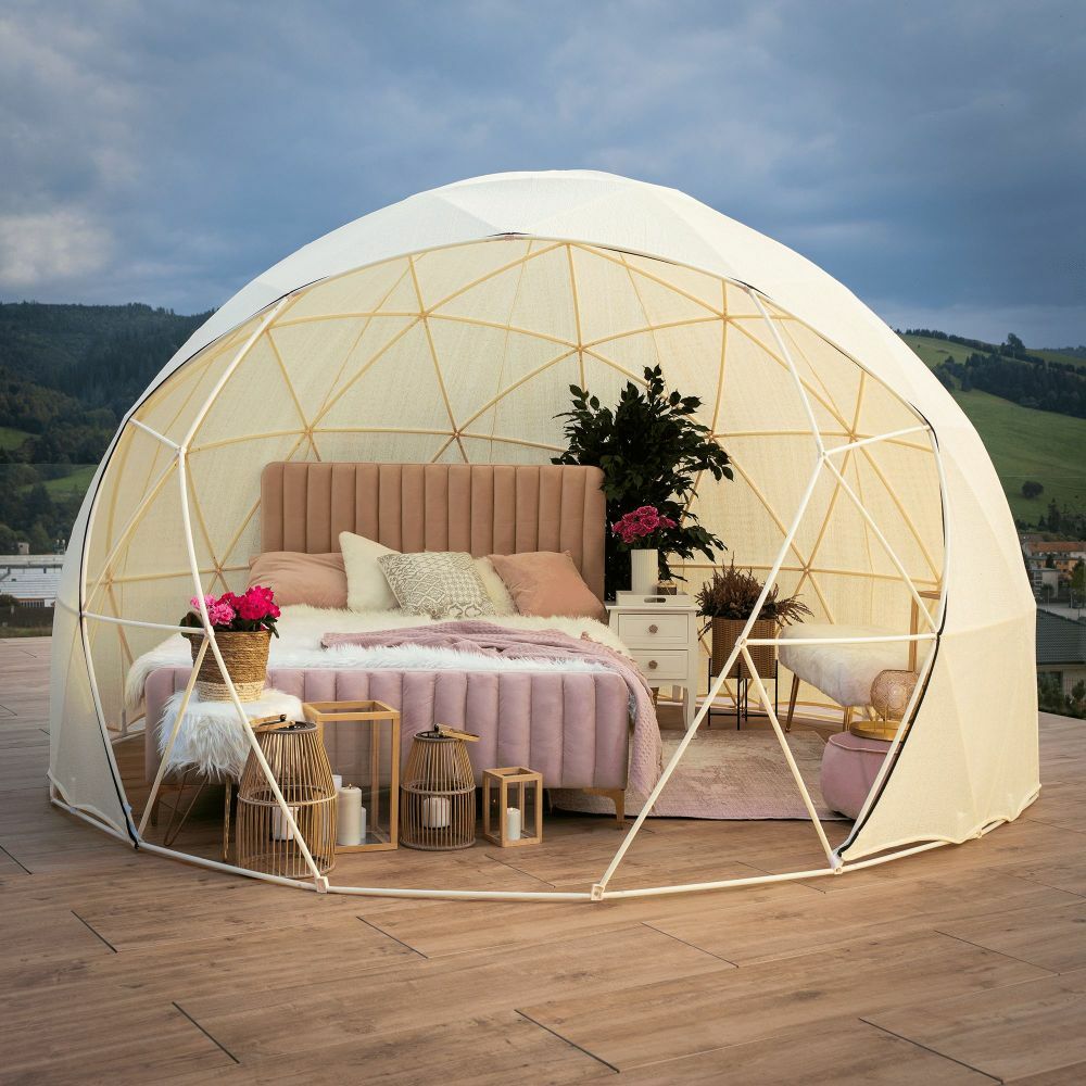 Modern kerti kupola éjszakai alváshoz is