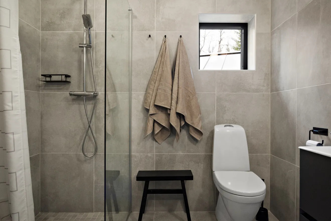 Végtelenül egyszerű fürdőszoba design
