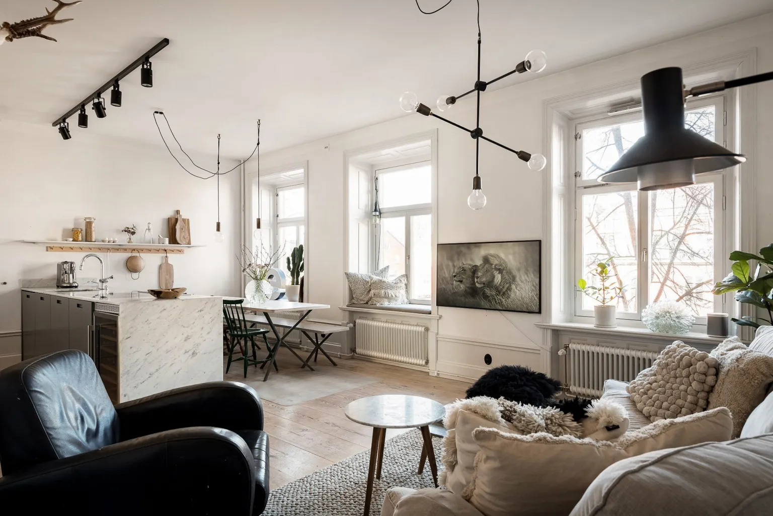 Városi lakás skandináv lakberendezéssel