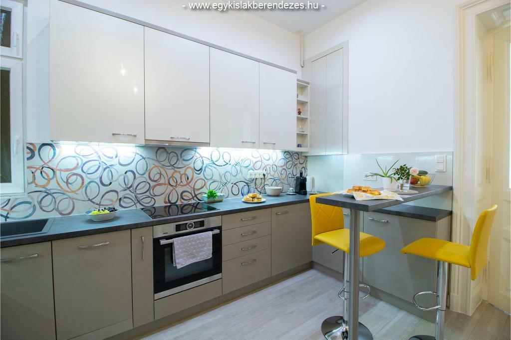 Modern konyhabútor tervezése polgári hangulatú lakásban