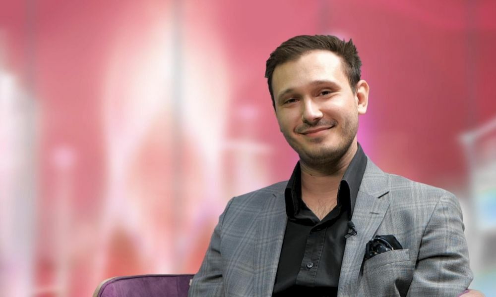 Újszászi Bogár László