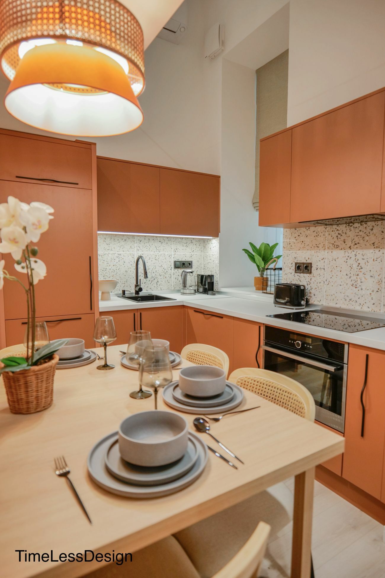 Kicsi de kellemes hangulatú étkező