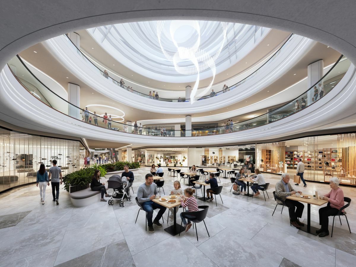 A pláza új belső tere