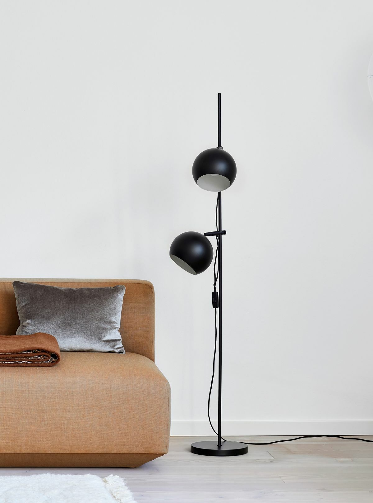 Frandsen Ball állólámpa