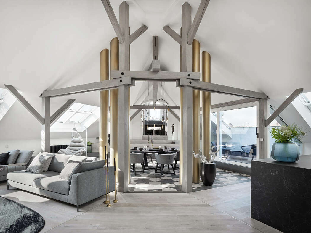 Tetőtéri gerendázat modern erősítéssel